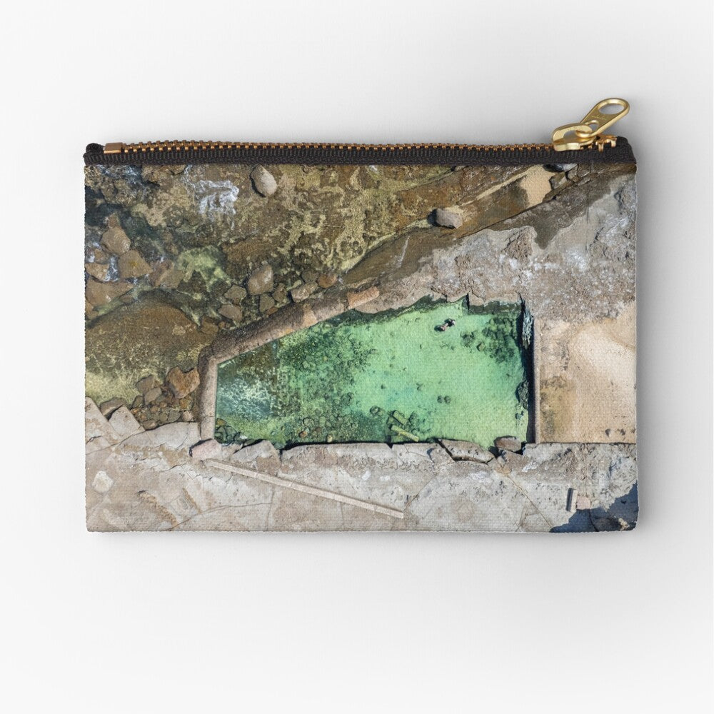 (Wollongong) Emerald Oasis Beach Pouch