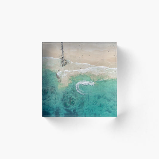 (Thirroul) U-Turn Acrylic Block