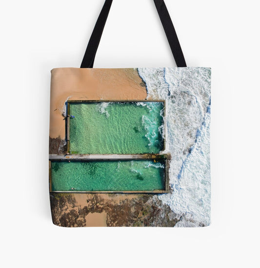 (Austinmer) Waves and Walls Tote Bag