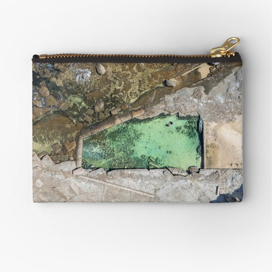 (Wollongong) Emerald Oasis Beach Pouch